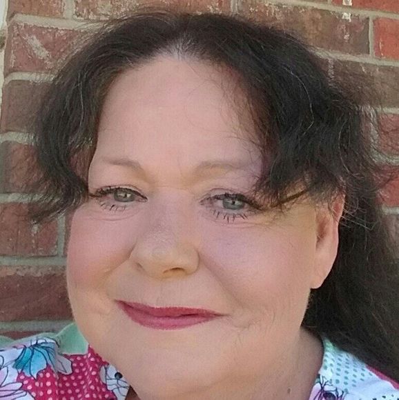 Meet your Posher, Debra - Picture 1 of 1